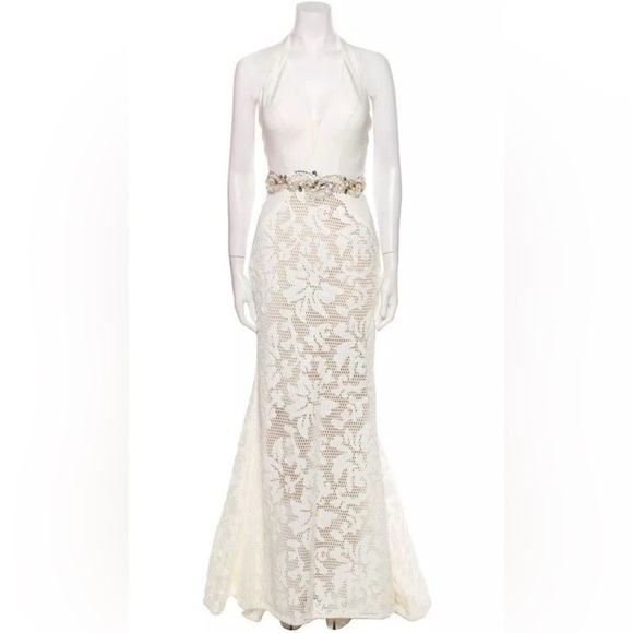 Mac Duggal White Lace Embellished Halter Backless Maxi Dress Gown Size 6 - Picture 1 of 9